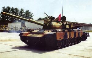 中國ZTZ80式主戰坦克