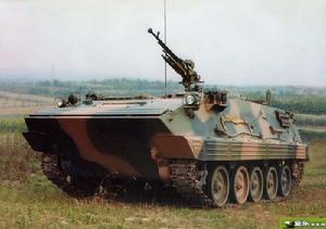 85式履帶式裝甲戰車