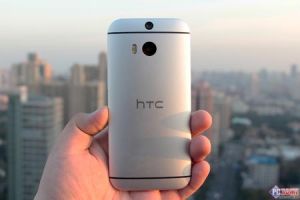 HTC One M8 EYE