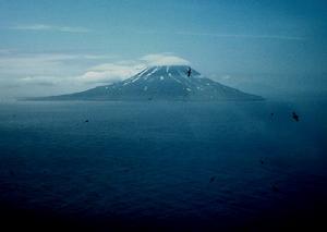 薩雷切夫火山