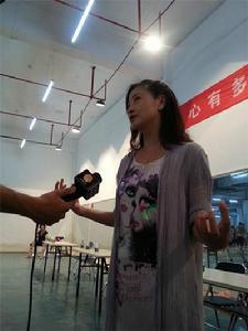 李娜導演接受採訪照片