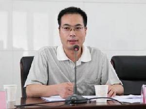 武漢商學院副院長 陳功江