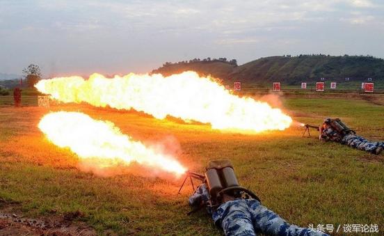 “火焰噴射器”為何在軍事戰場成為近戰猛獸？