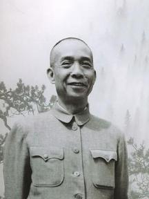 李富春