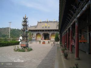 龍夏寺