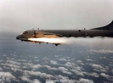 P-3B發射AIM-9空空飛彈