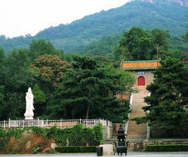 白龍潭龍泉寺