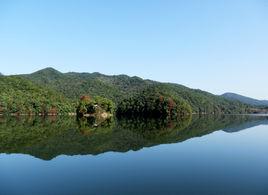 金盆山[江西省贛州市金盆山]