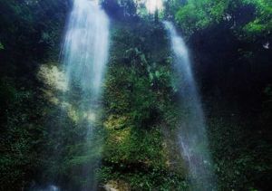 青城山雙泉水簾