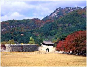 聞慶鳥嶺道立公園