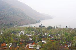 梨園村[江西贛州市湖邊鎮下轄村]