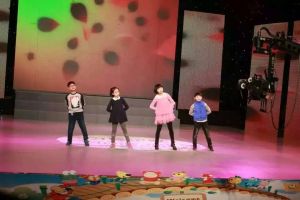 留守合唱團的四個孩子組團上了2016濱州少兒春晚