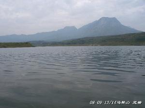 紫雲山遠景（聖靈湖）