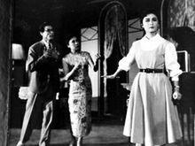 《霓虹燈下的哨兵》劇照(1963年8月)