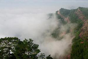 石表山雲海