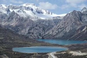 新疆托木爾峰國家級自然保護區