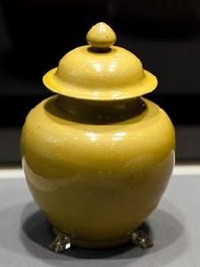 黃釉蓋罐攝影圖