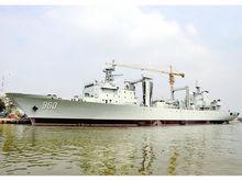 東平湖號補給艦