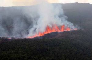 尼亞穆拉吉拉火山