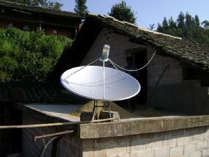 石花坪自然村村內安裝的電視接收器