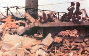 1976年唐山大地震後倒塌的唐山車站