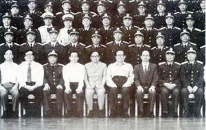 （圖）江澤民接見海軍幹部，第三排左三為陳偉文將軍