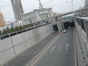 讓胡路區  