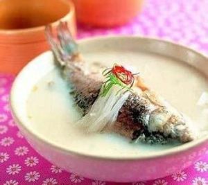 鮮美金針菇魚湯