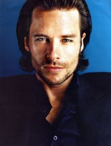 蓋·皮爾斯（Guy Pearce）