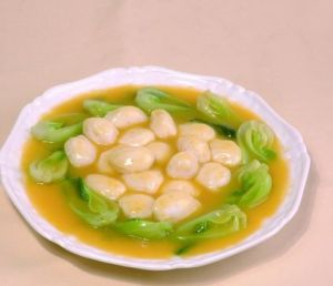 菜心燒魚丸