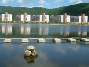 吉林大學珠海分校