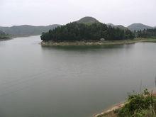 圍山湖