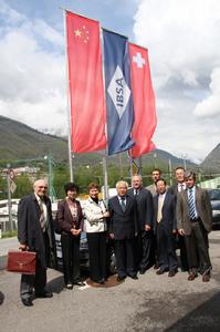 駐瑞士大使吳懇考察瑞士伊伯薩生化製藥公司