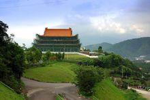 台灣靈岩山寺