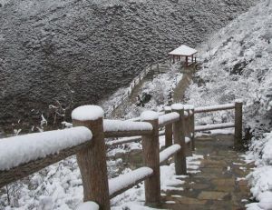 丹巴白雲母國家礦山公園