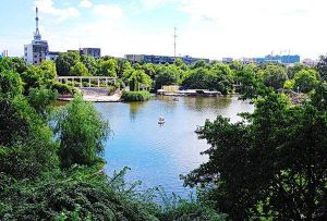 怡湖公園