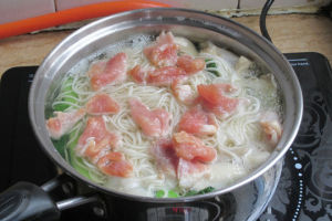 家常肉片湯