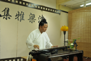 津梁雅集白雲觀道長演奏《鷗鷺忘機》