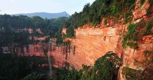 貴州赤水丹霞地貌大紅岩（2009年8月14日拍攝）。