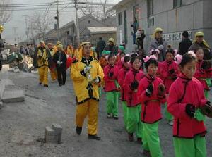 （圖）妙峰山廟會