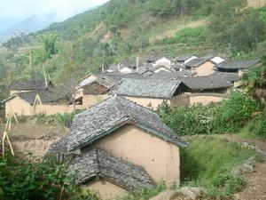 羅家自然村[雲南省臨滄雲縣涌寶鎮南糯村下轄自然村]