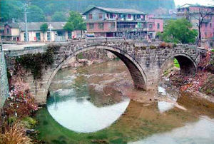 湖北接龍橋