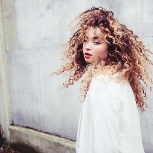 Ella Eyre 2014年硬照