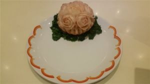 川菜烹飪大師劉沖創意代表盤飾《春意盎然》