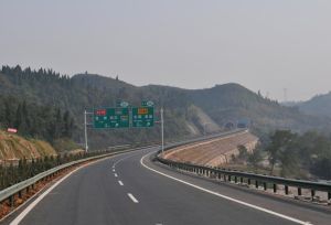 三峽翻壩高速公路