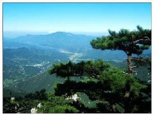 大別山薄刀峰風景區