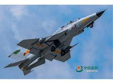 中國空軍教練-9教練機