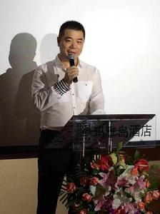 王明[中樂集團董事長中國名人俱樂部主席]