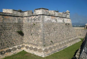 聖佩德羅德拉羅卡城堡