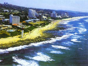 （圖）在德班附近空中俯瞰Umhlanga Rocks的景色